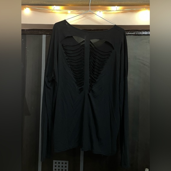 New | Imported Party Black Top with ripped back - Picture 5 of 5